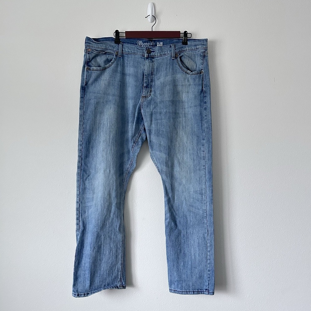 WRANGLER Retro Slim‎ Boot Jeans 40 x 32 Light Wash Zip Fly Mens Stretch Denim